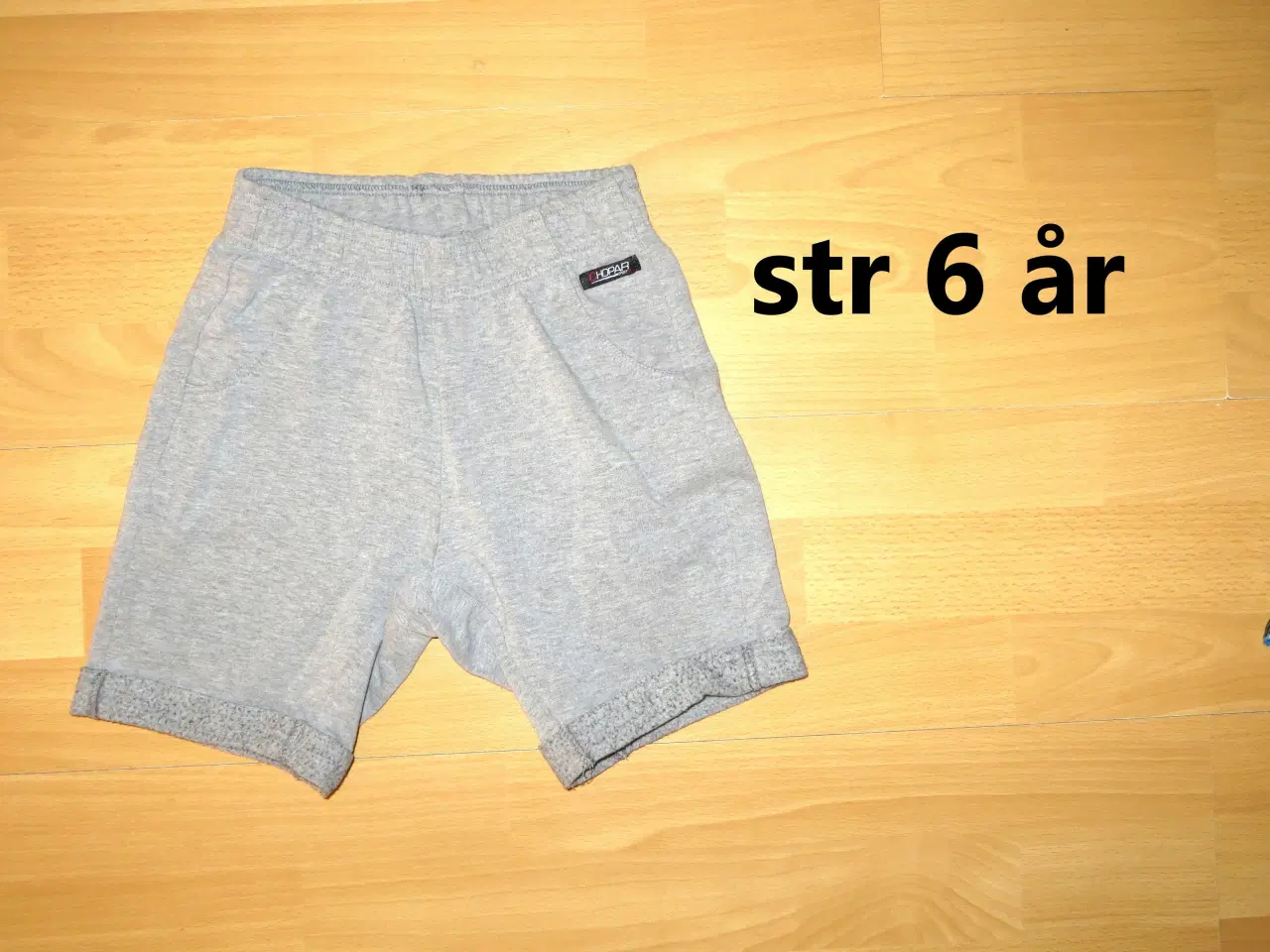 Billede 1 - 403) str 6 år shorts i bomuld