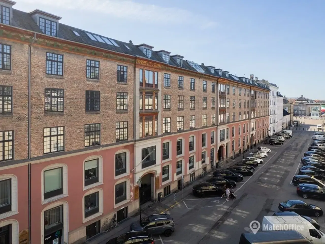 Billede 1 - Stor og velrenoveret erhvervsandel eksklusivt placeret nær Amalienborg
