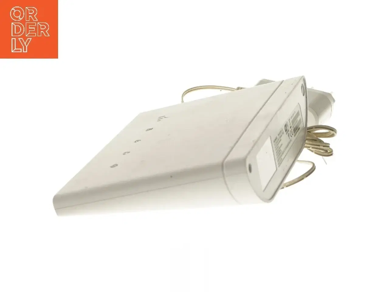 Billede 3 - Huawei WiFi router med adapter fra Huawei (str. 19x14 cm)