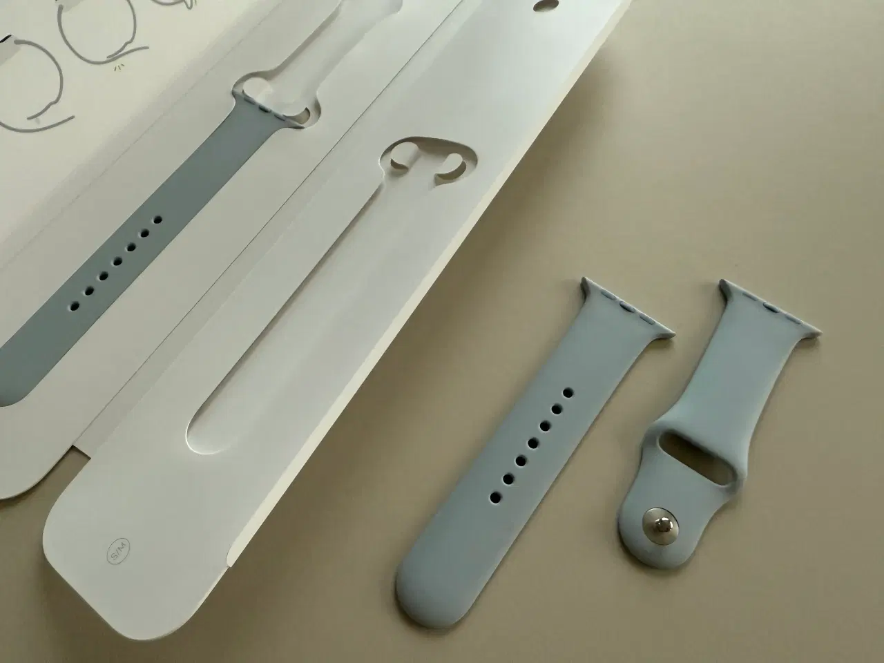 Billede 3 - Apple sport band til Apple Watch i Mist Blue