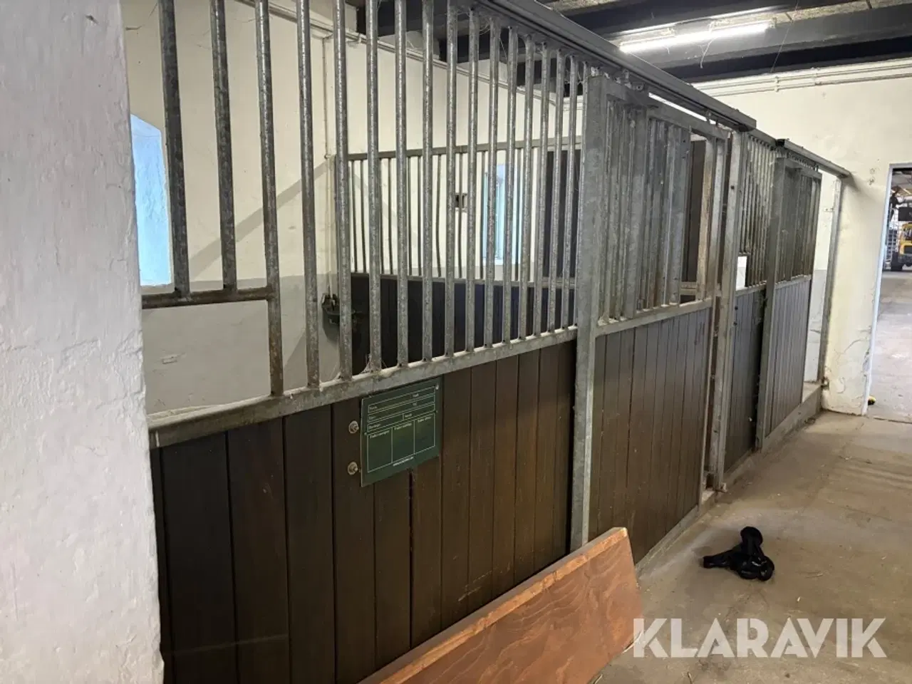 Billede 12 - Hestestalds inventar - 11 bokse i alt