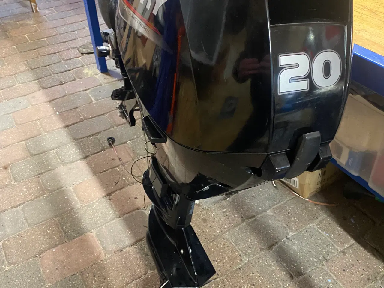 Billede 2 - Fin næsten ny påhængsmotor