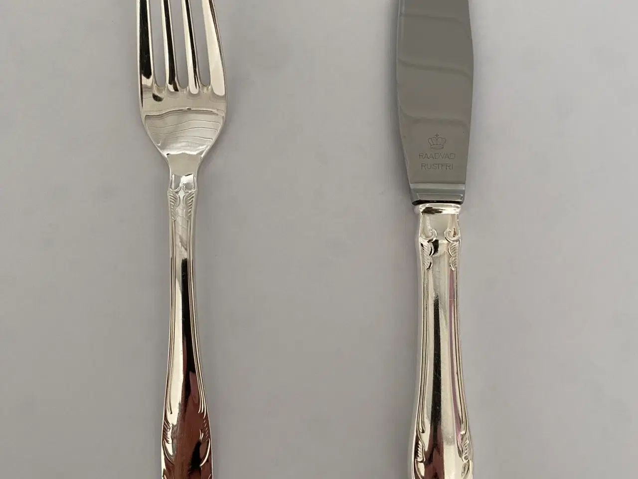 Billede 1 - Bestik - sølv plet - knive, gafler og teskeer 