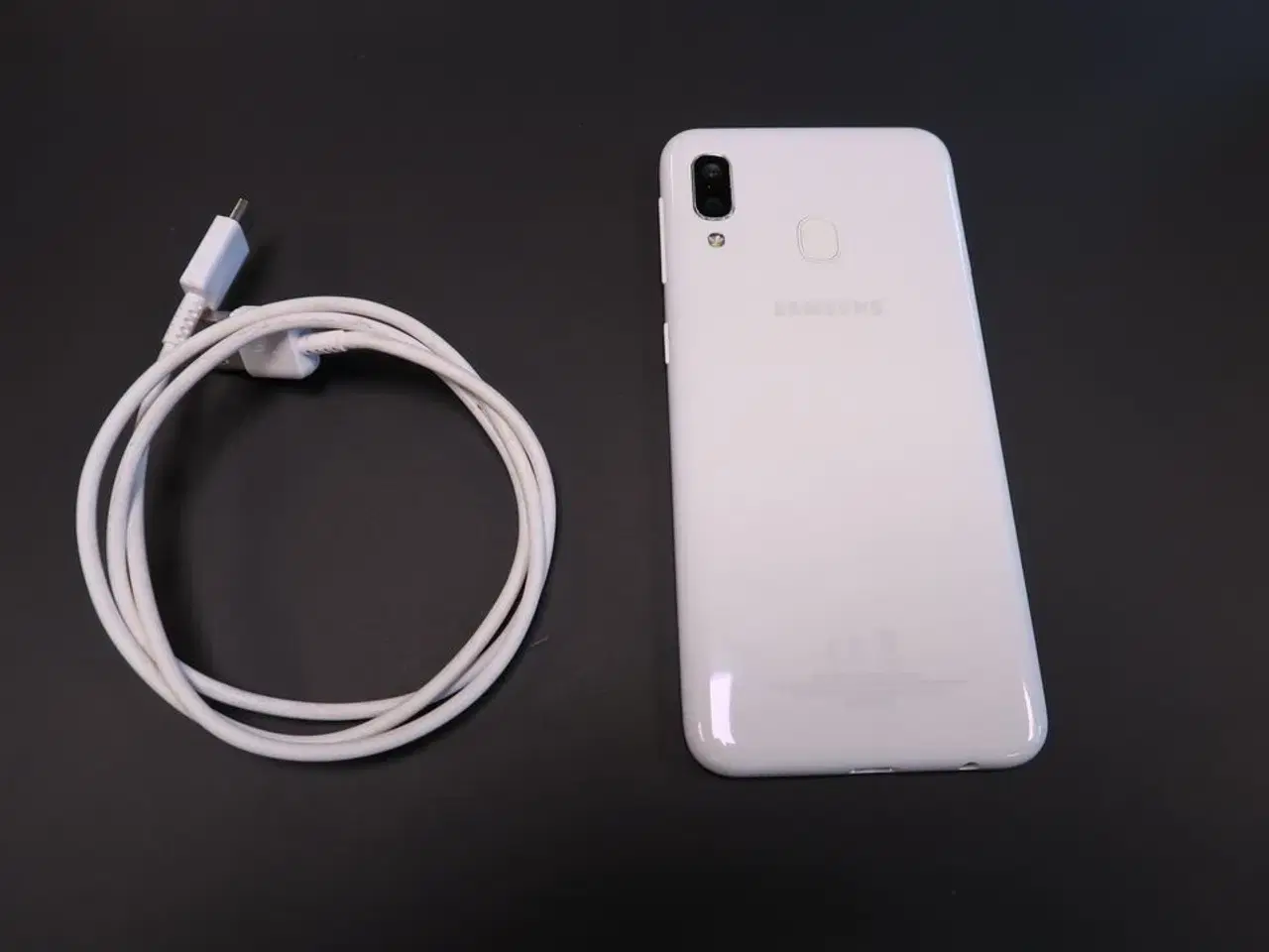 Billede 2 - Mobiltelefon SAMUNG A20E 32Gb