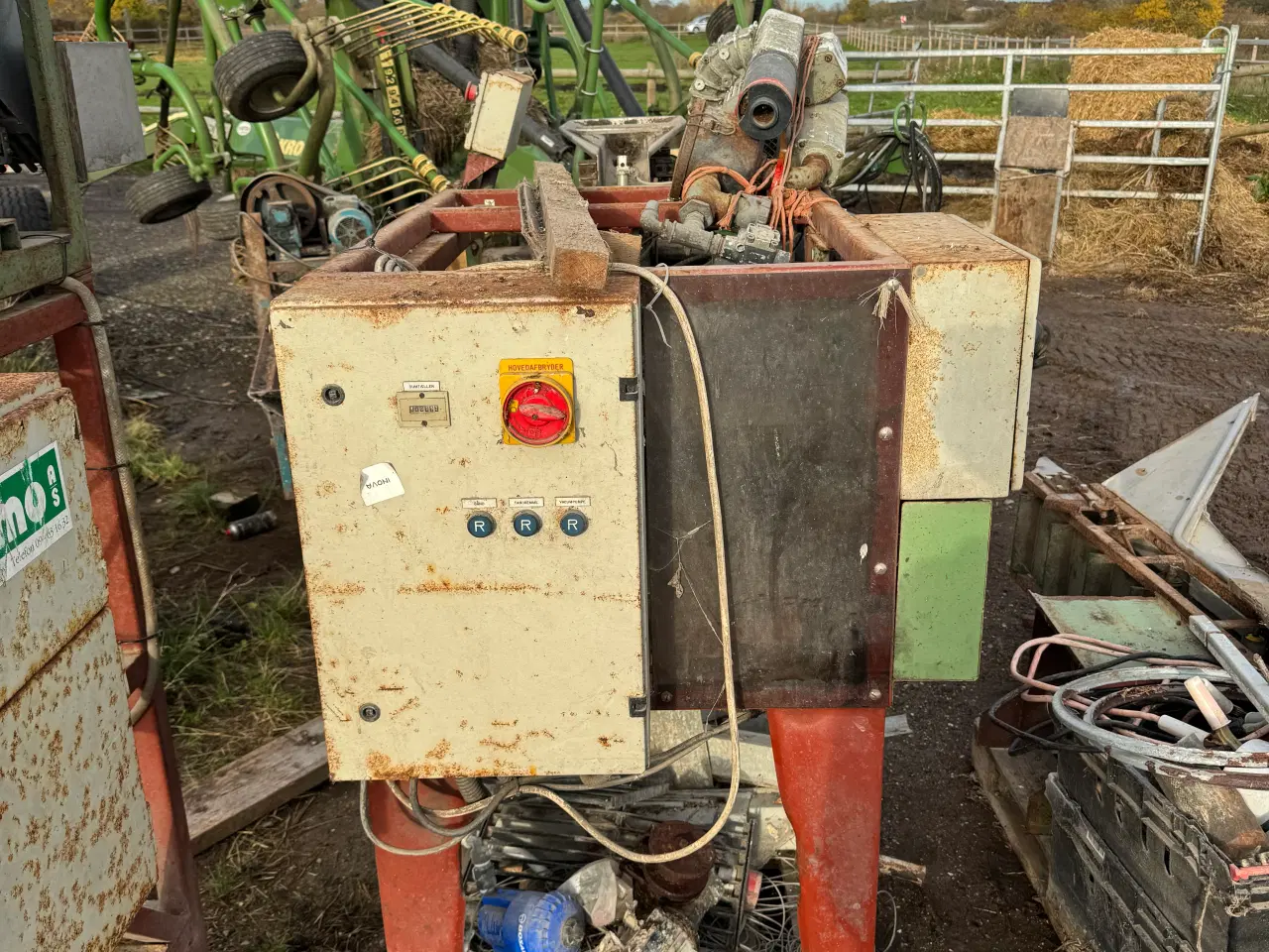 Billede 8 - Har nogen land brugs maskiner jeg skal have solgt
