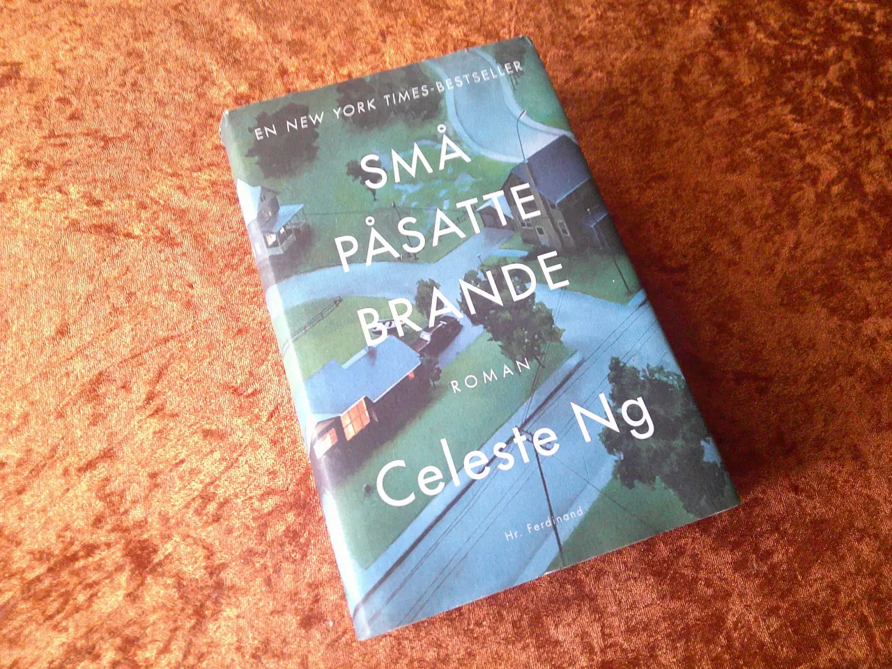 Billede 1 - Små påsatte brande, Celeste Ng