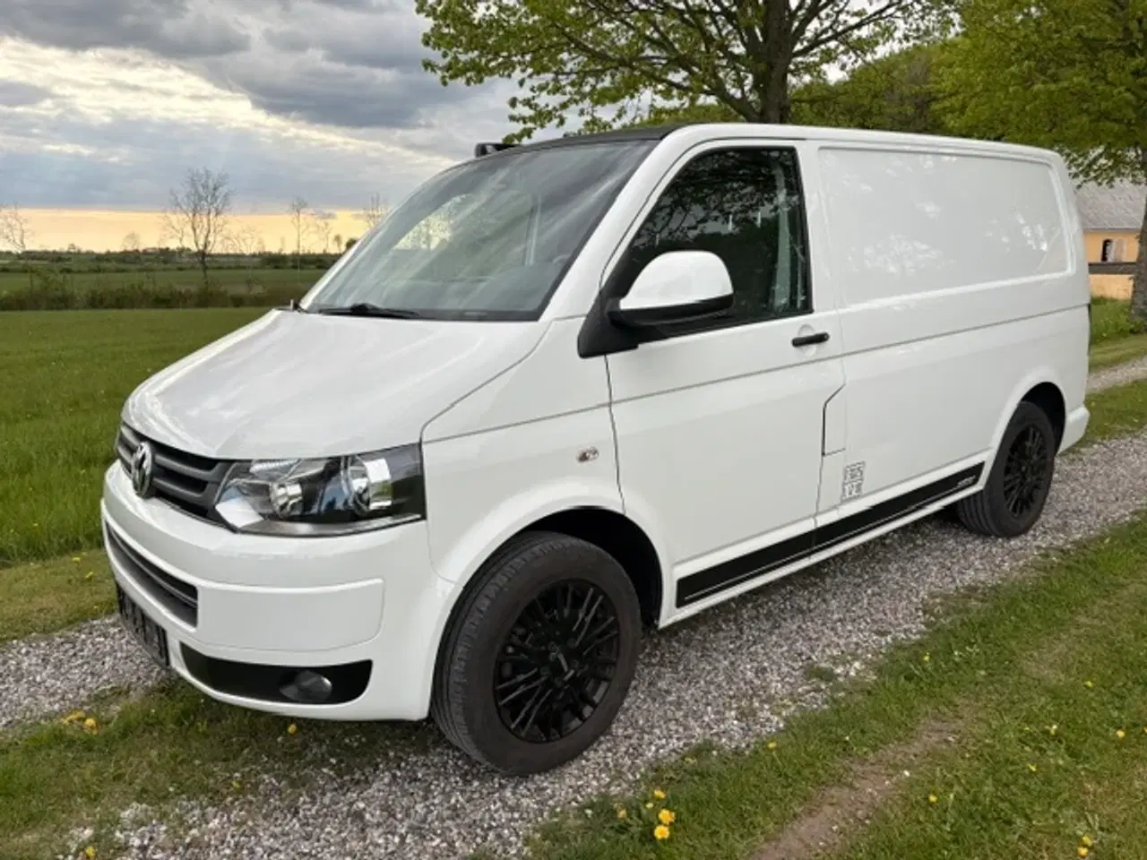 Billede 1 - VW Transporter 2,0 TDi 140 Kassevogn DSG edition