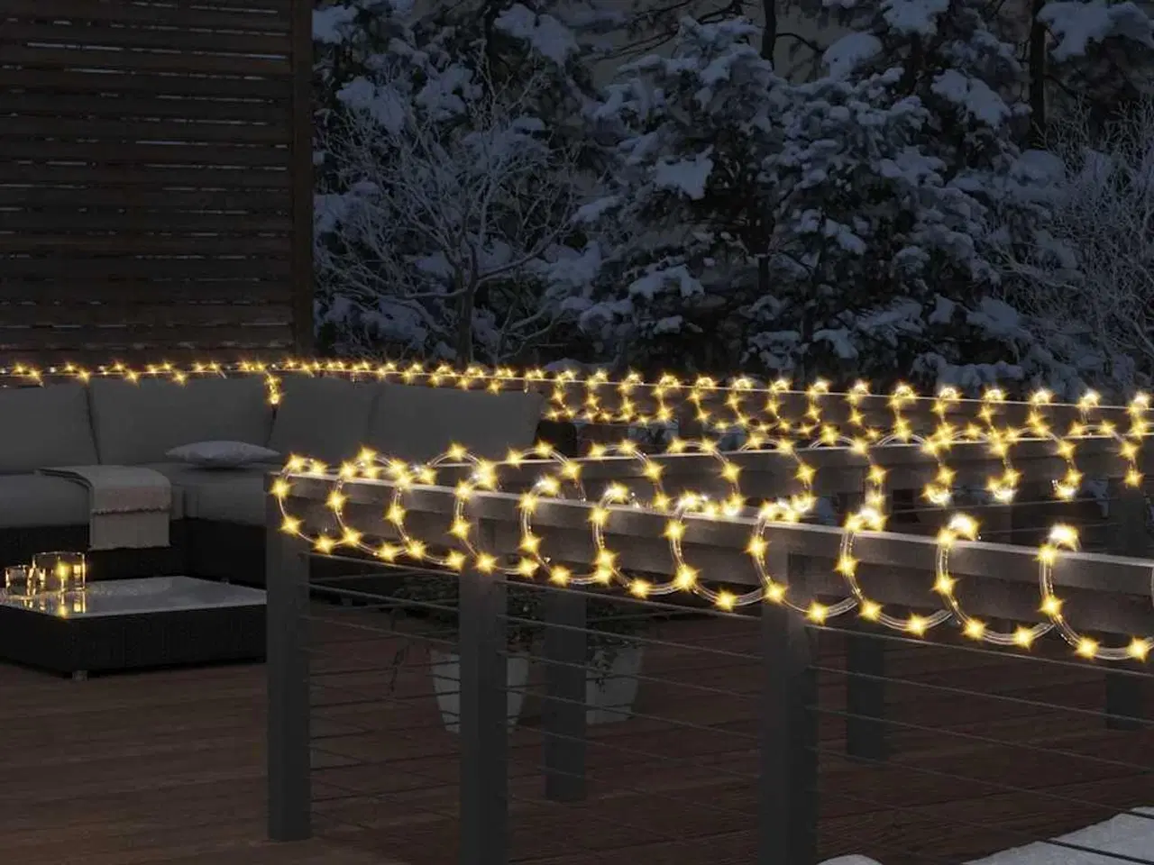 Billede 1 - Lyskæde 1200 LED'er 50 m PVC varmt hvidt lys