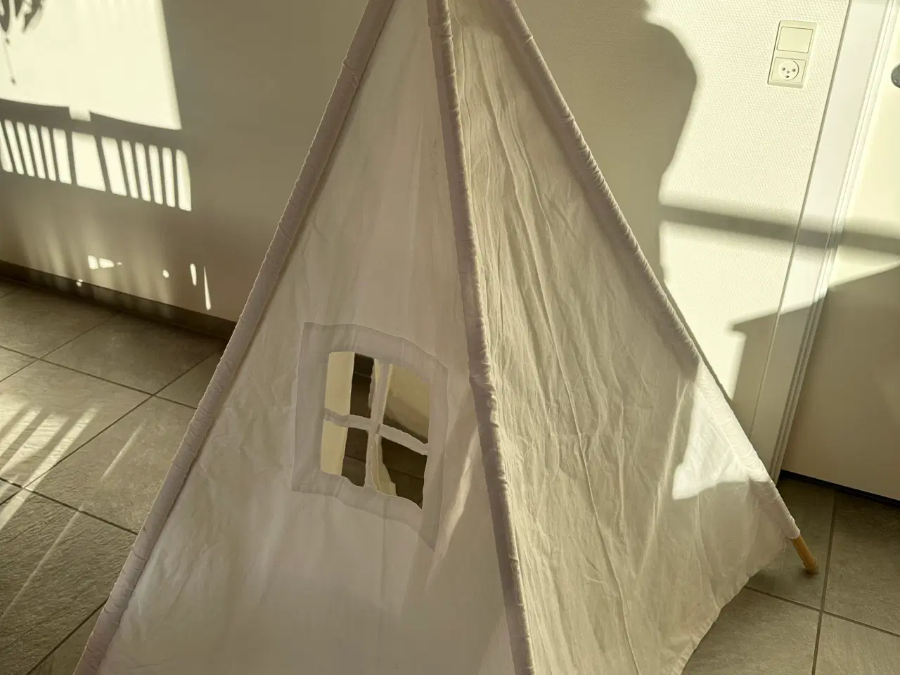 Billede 3 - Legetipi telt