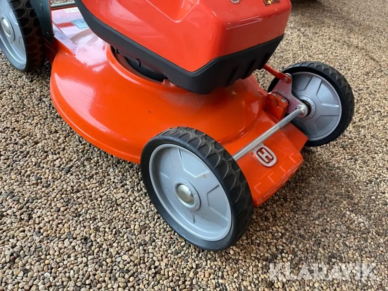 Billede 3 - Græsslåmaskine Husqvarna LB442i