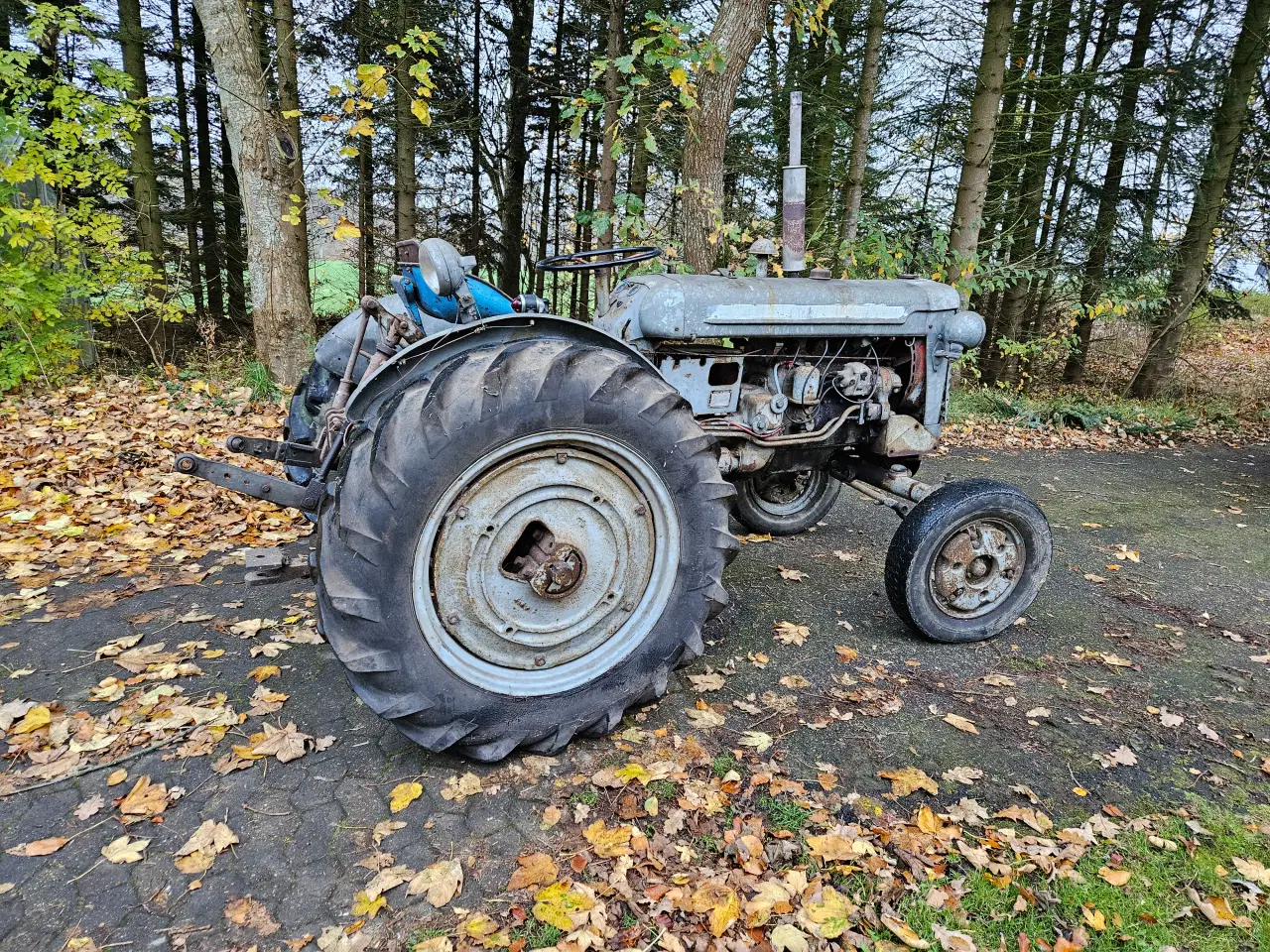 Billede 5 - IH Farmall 235  Benzin Galvaniseret Specialmodel