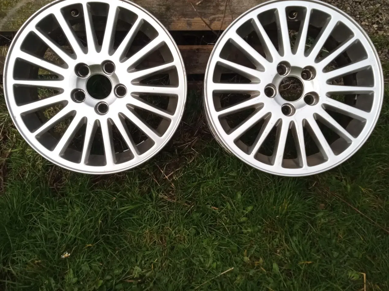 Billede 1 - Originale 16" Volvo Alu fælge