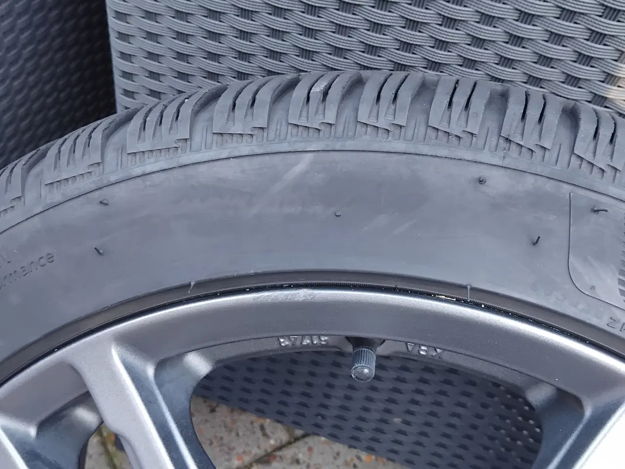 Billede 11 - 17" Alufælge med Michelin Alpin 6 vinterdæk.