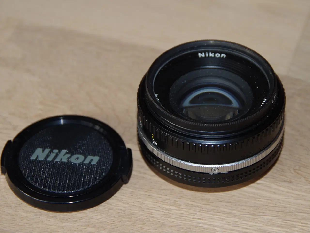 Billede 4 - Nikon objektiver og vertikal søger m.m.