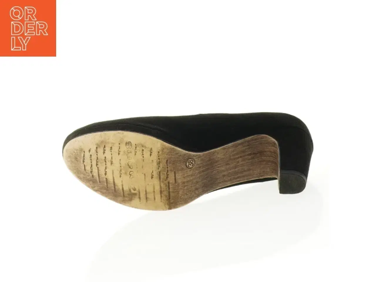 Billede 3 - Sorte ruskindspumps fra Tamaris (str. 38)