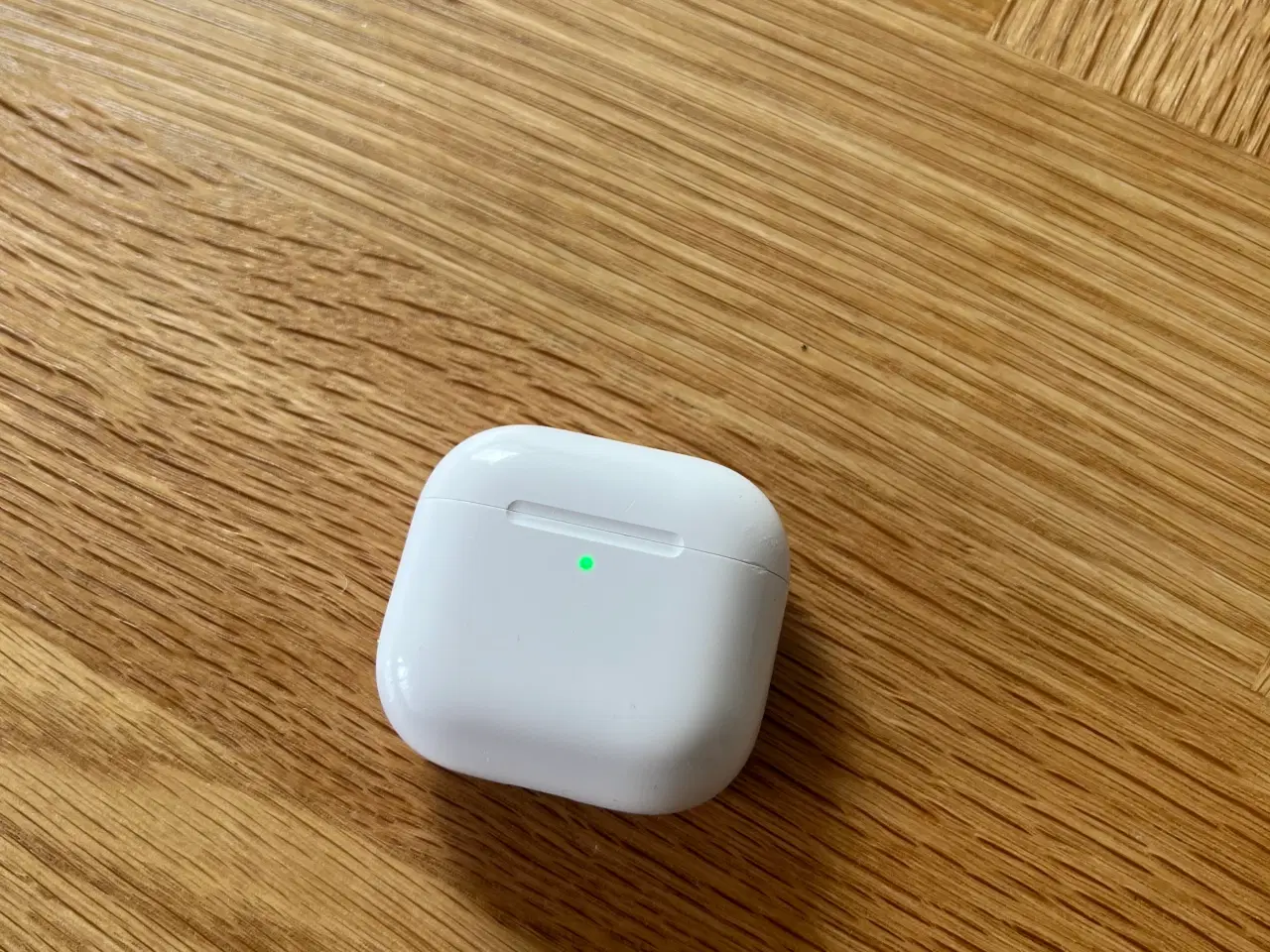 Billede 1 - Apple AirPods 4 Aktiv støjreduktion