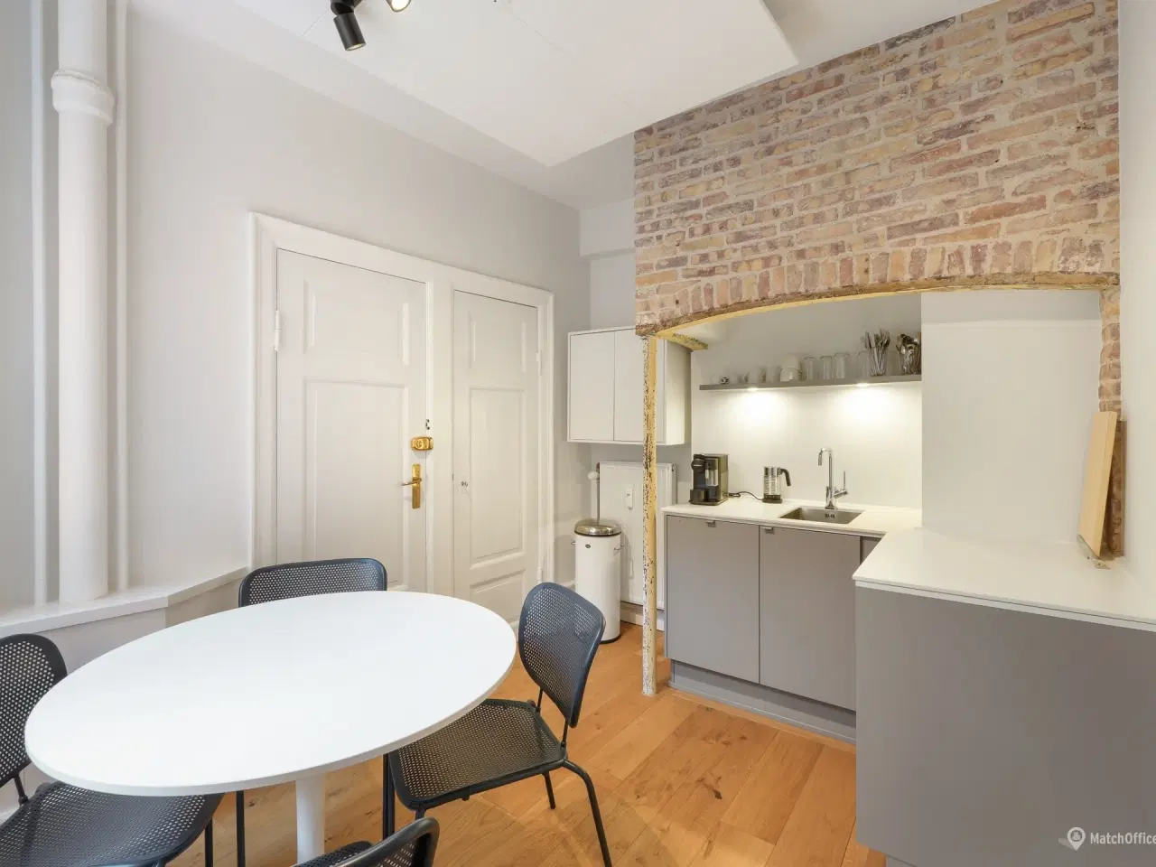 Billede 4 - Charmerende lejemål med rustikke detaljer