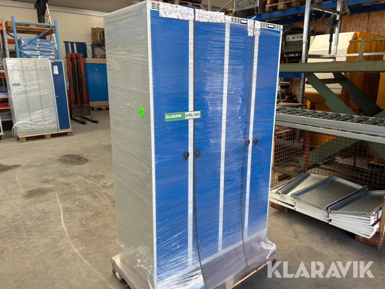 Billede 1 - Værkstedsskabe Blika - 4 skabe