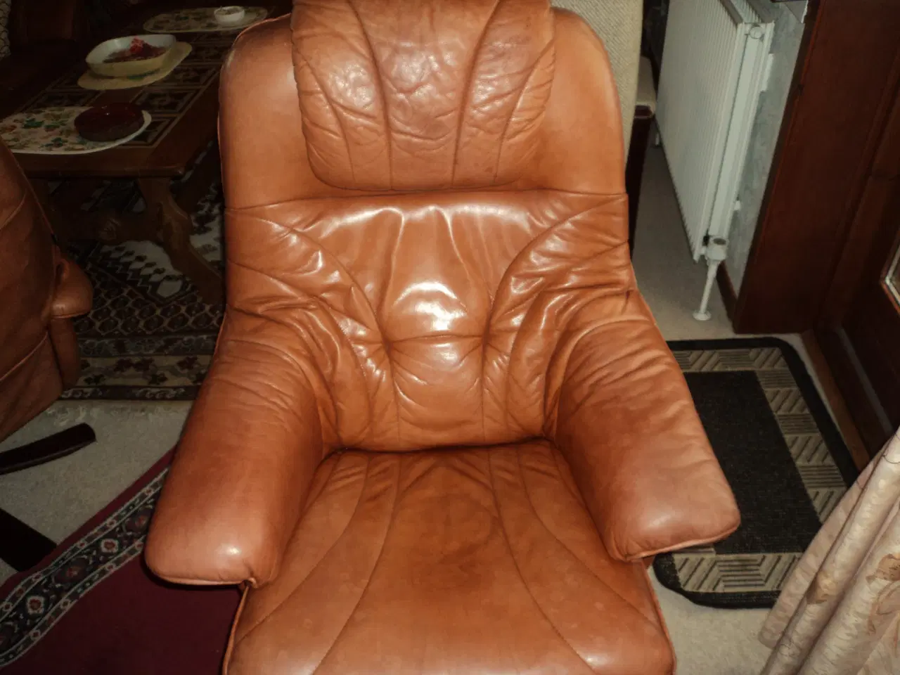 Billede 1 - læder stol med skammel