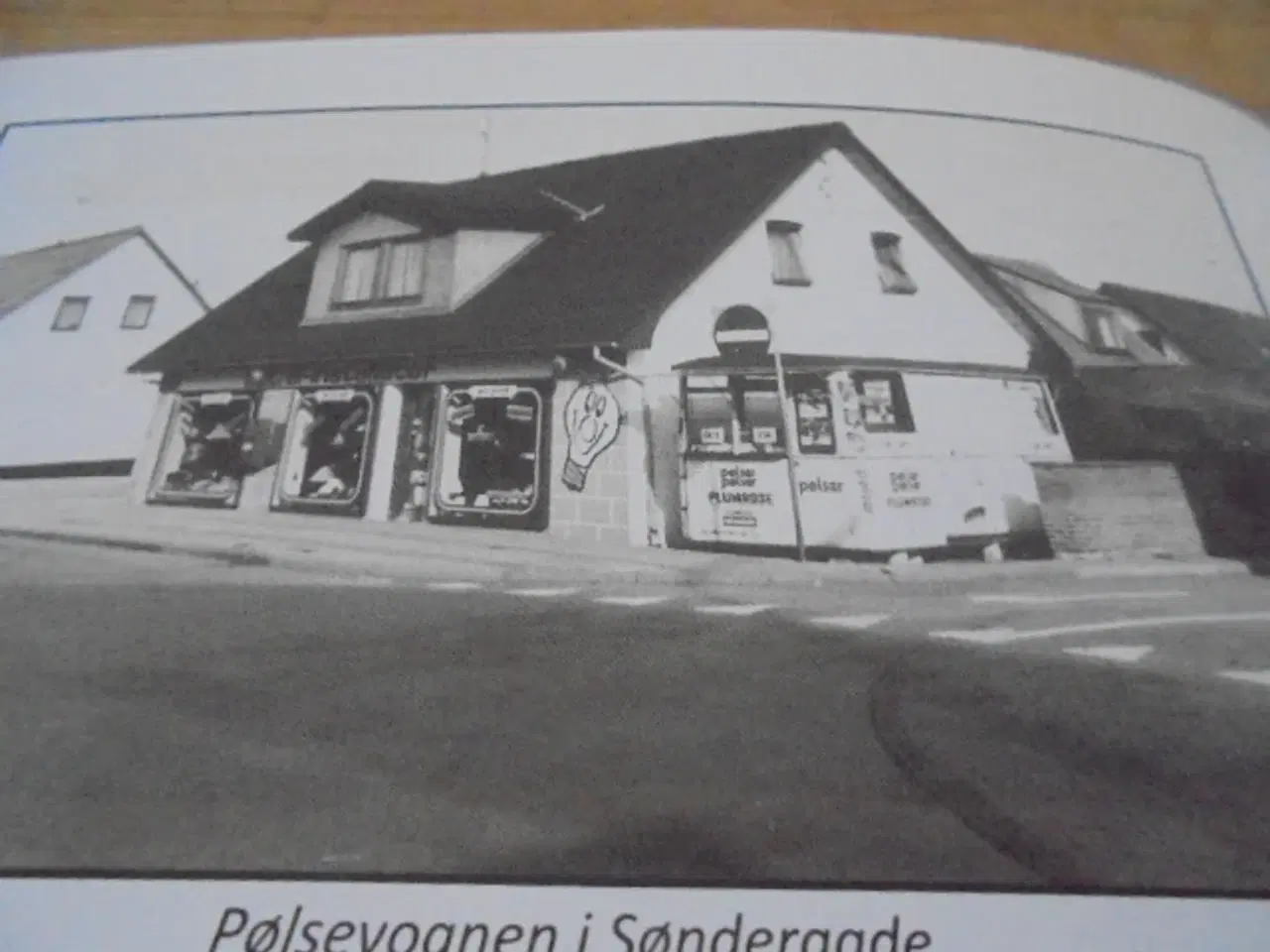 Billede 3 - 106 historier fra 39 pølsevogne i Frederikshavn