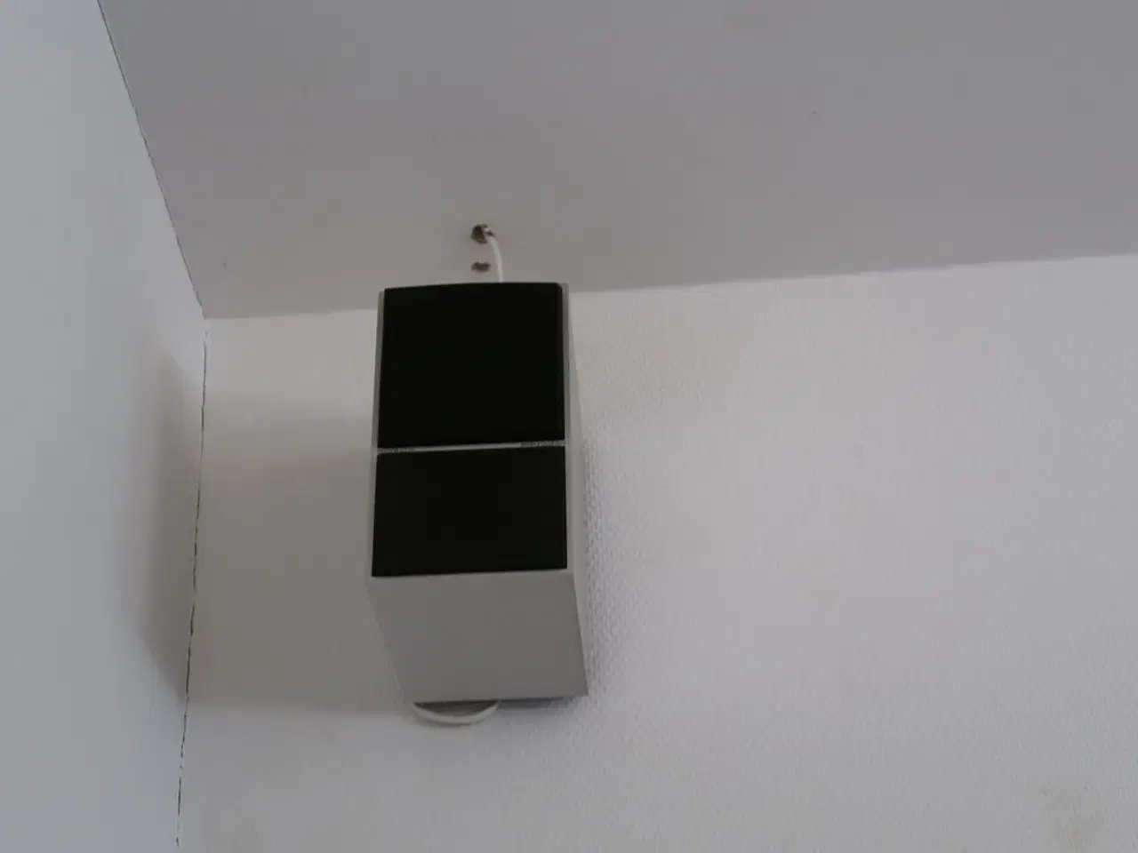 Billede 3 - 2 stk. Bang & Olufsen CX50 højtaler