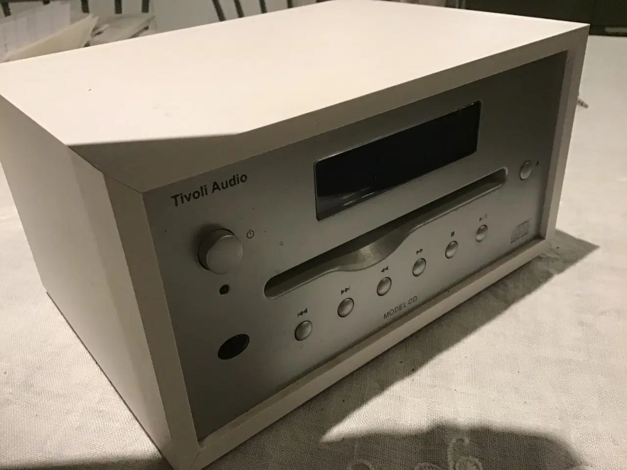 Billede 2 - Tivoli Audio Model CD Hvid