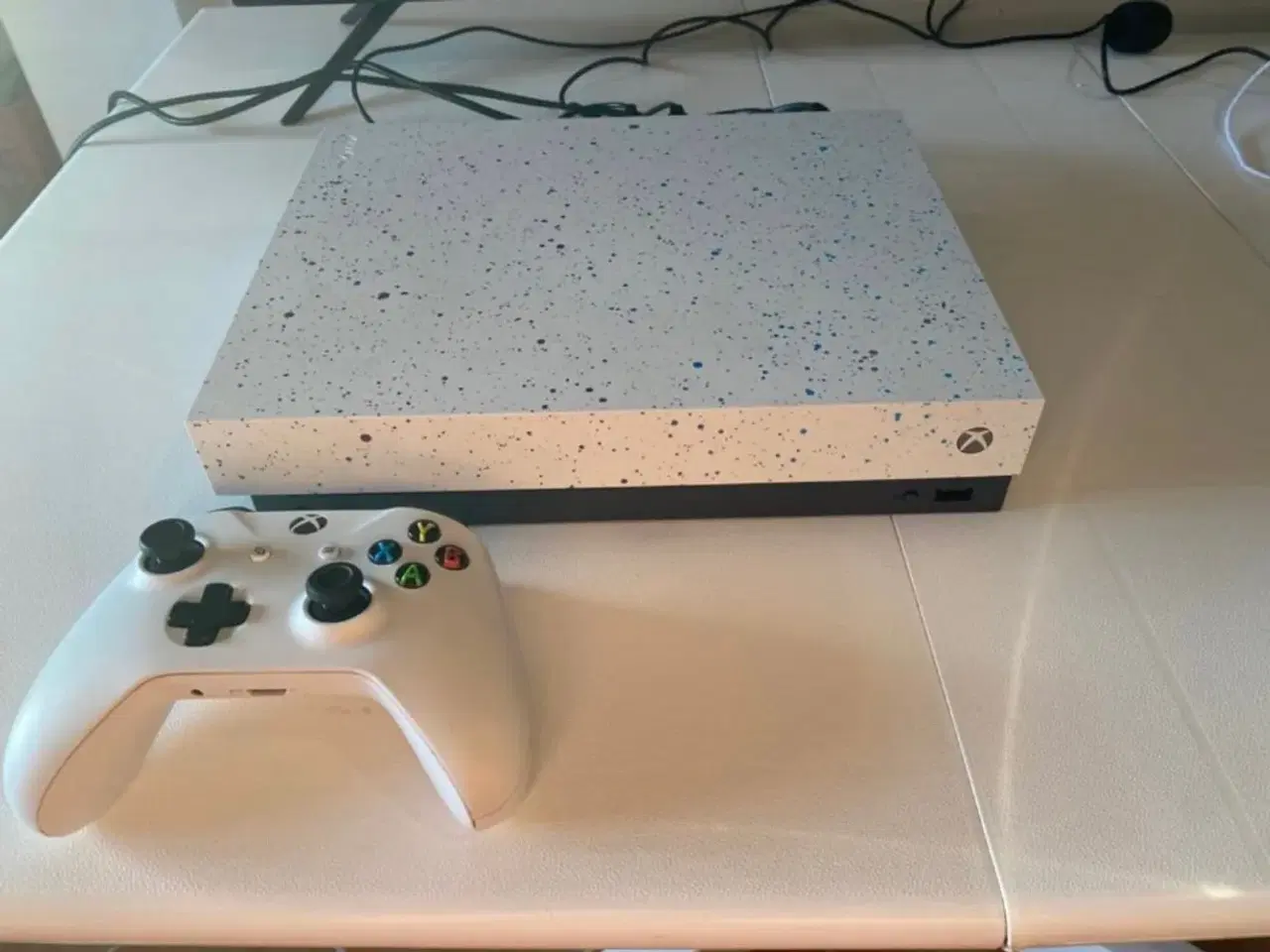 Billede 1 - Xbox One X, Limited edition