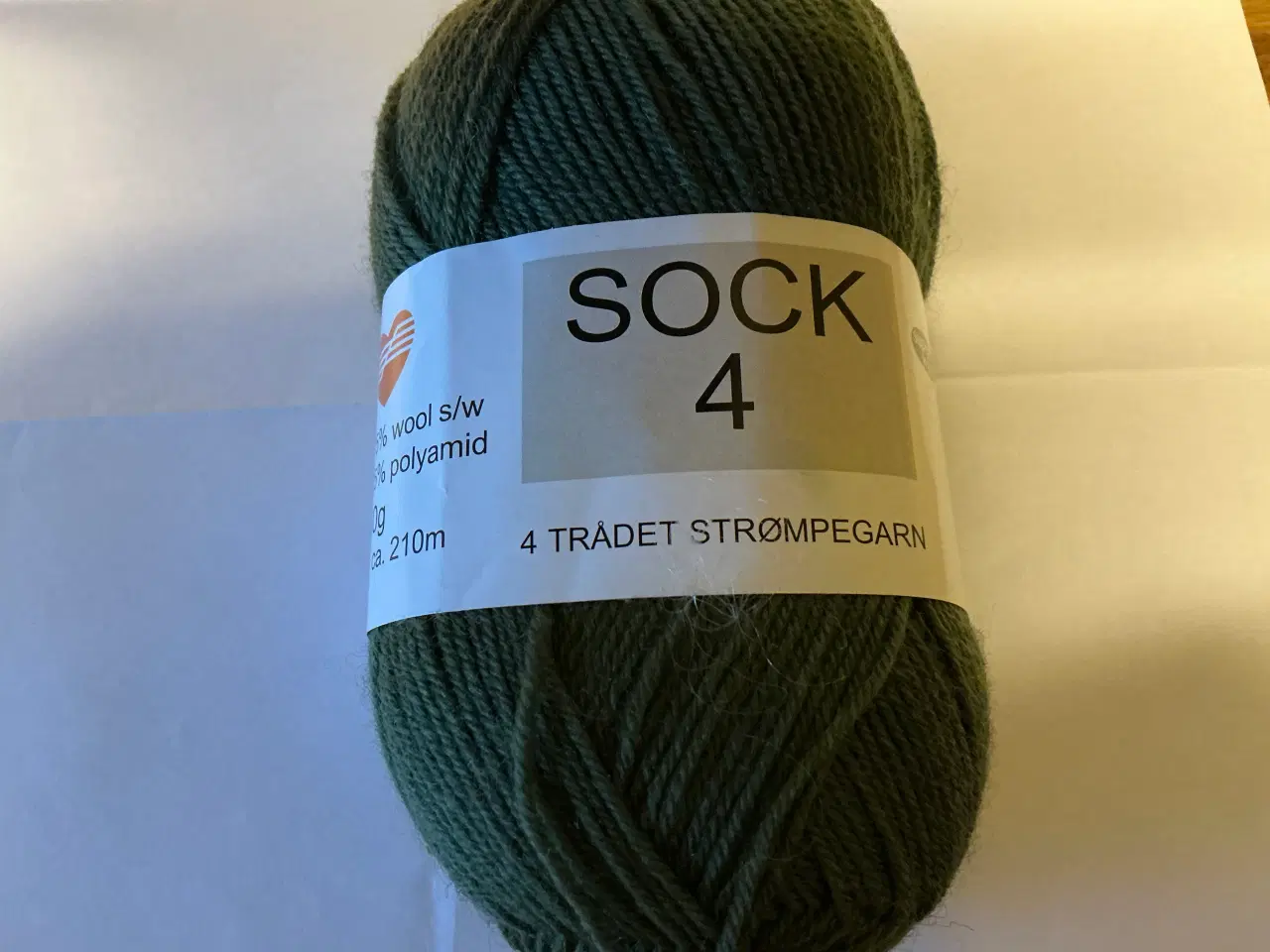 Billede 3 - Grøn uld strikkegarn