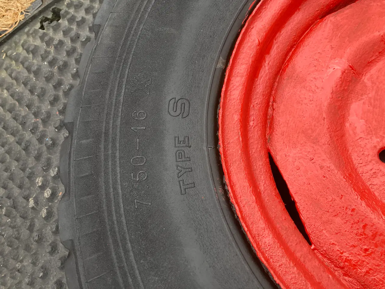 Billede 7 - 7,50 - 16 X, Michelin, Landrover dæk