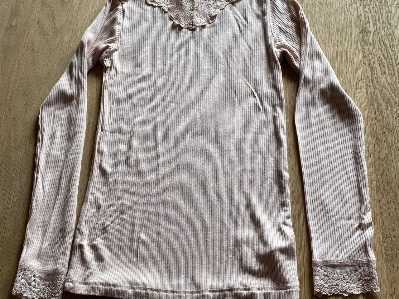 Billede 5 - Cowboybukser med brede ben 128