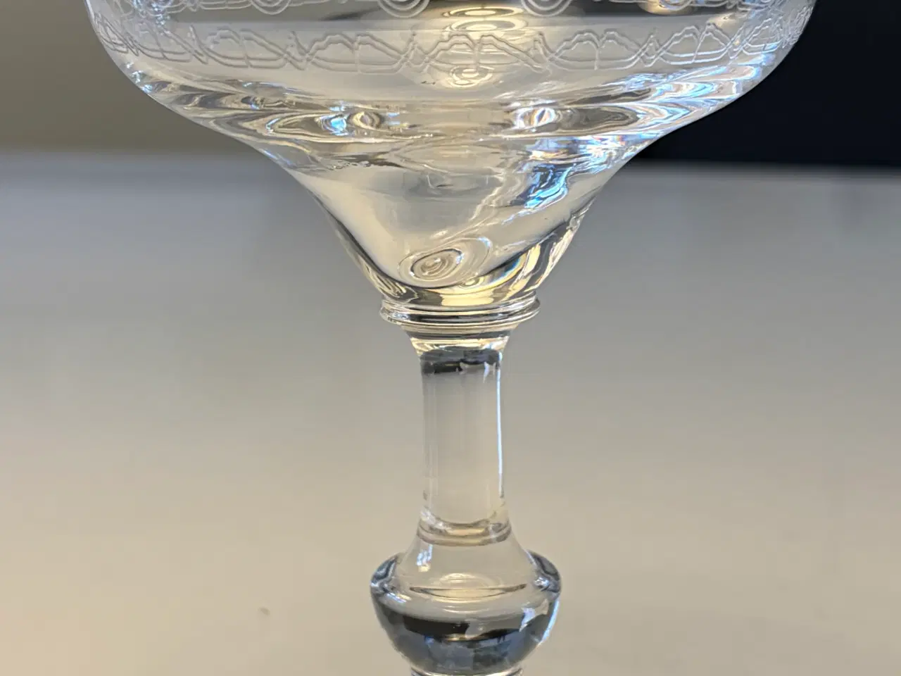 Billede 3 - Champagneskåle - 4 krystal med guillochinering 
