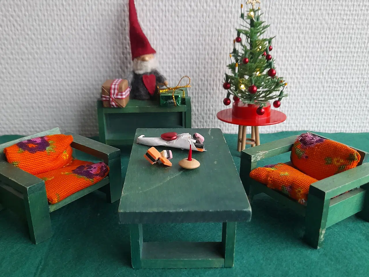 Billede 1 - Nissehus-møbler & interiør.