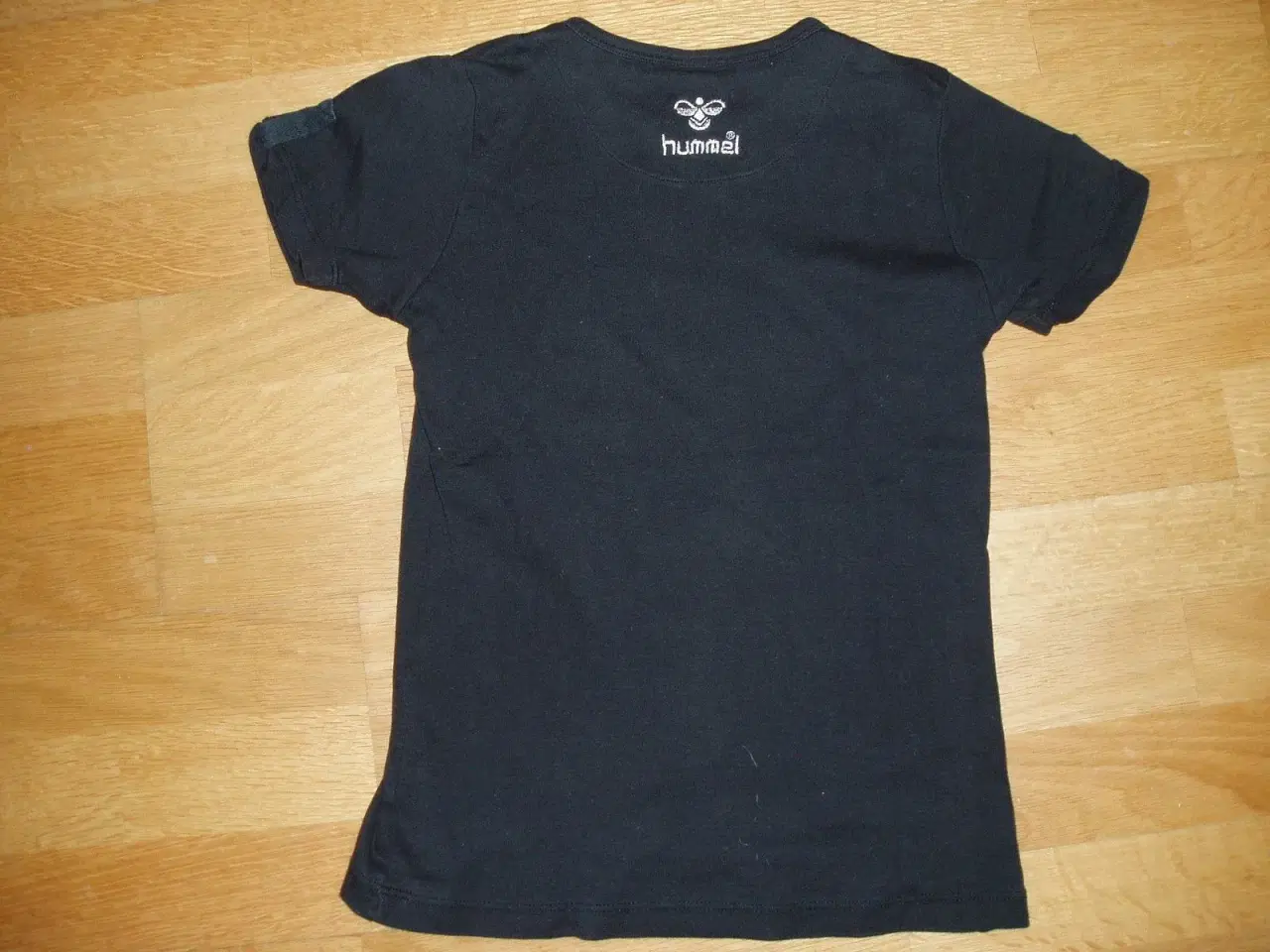 Billede 2 - Hummel t-shirt str. 140