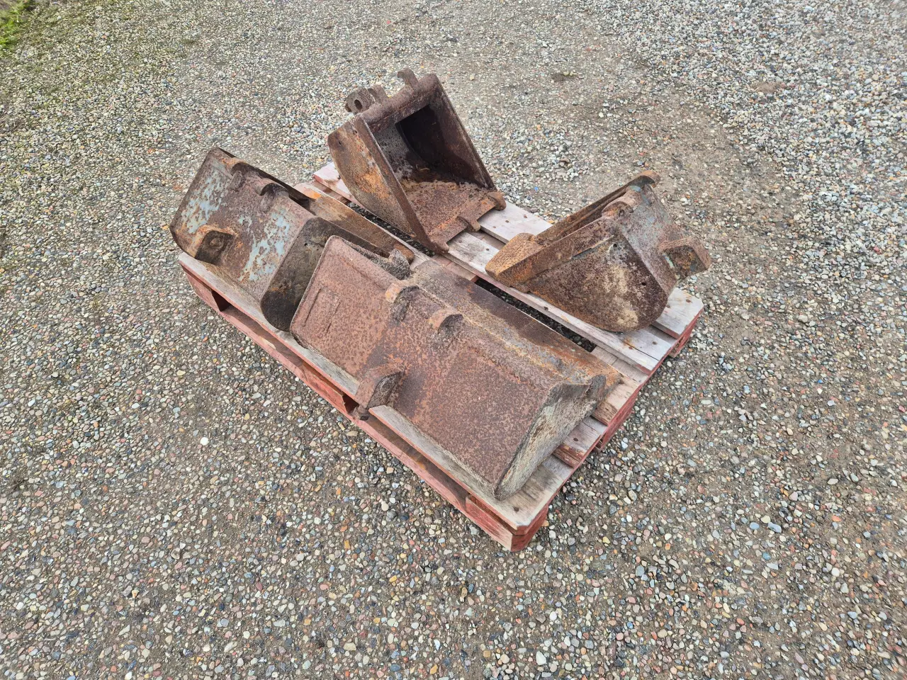 Billede 3 - Graveskovle til minigraver med Beco MA Skifte 