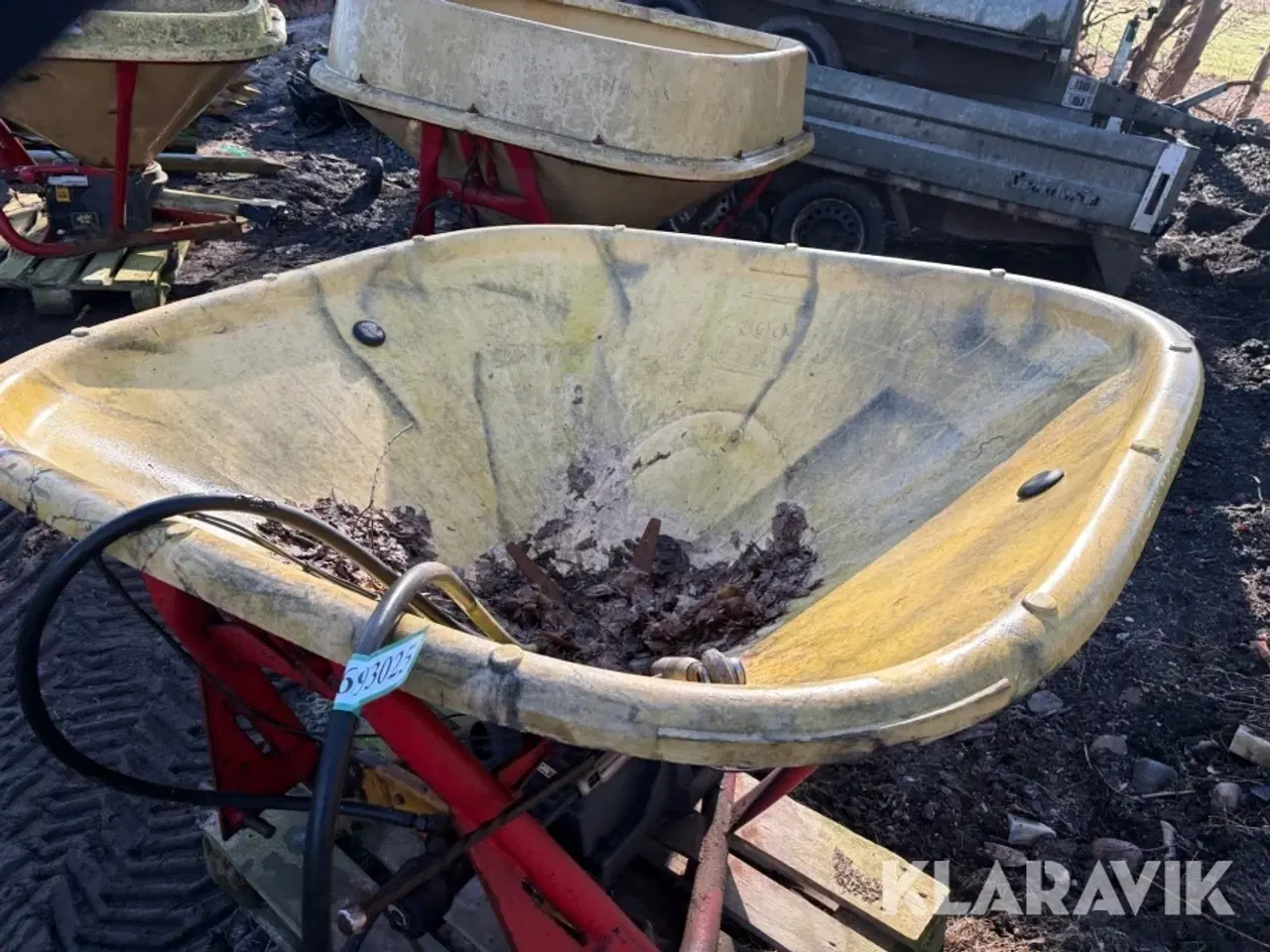 Billede 5 - Saltspreder med PTO og hydraulisk spjæld Vicon