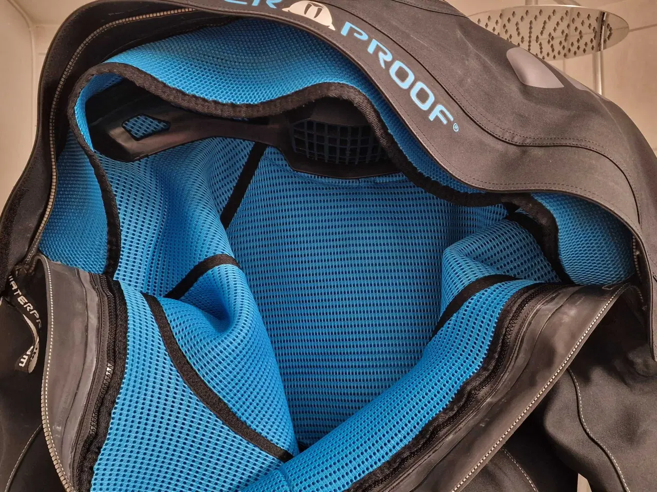 Billede 3 - Waterproof D1X tørdragt - Large / str: 44/45