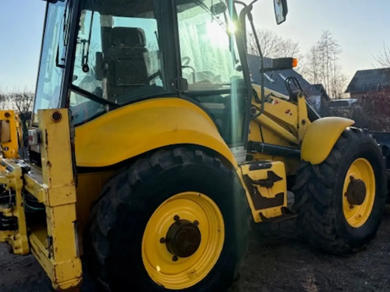 Billede 8 - New Holland B115B HYDRAULISK VOLVO SKIFT FOR, MEKANISK HURTIGSKIFT BAG