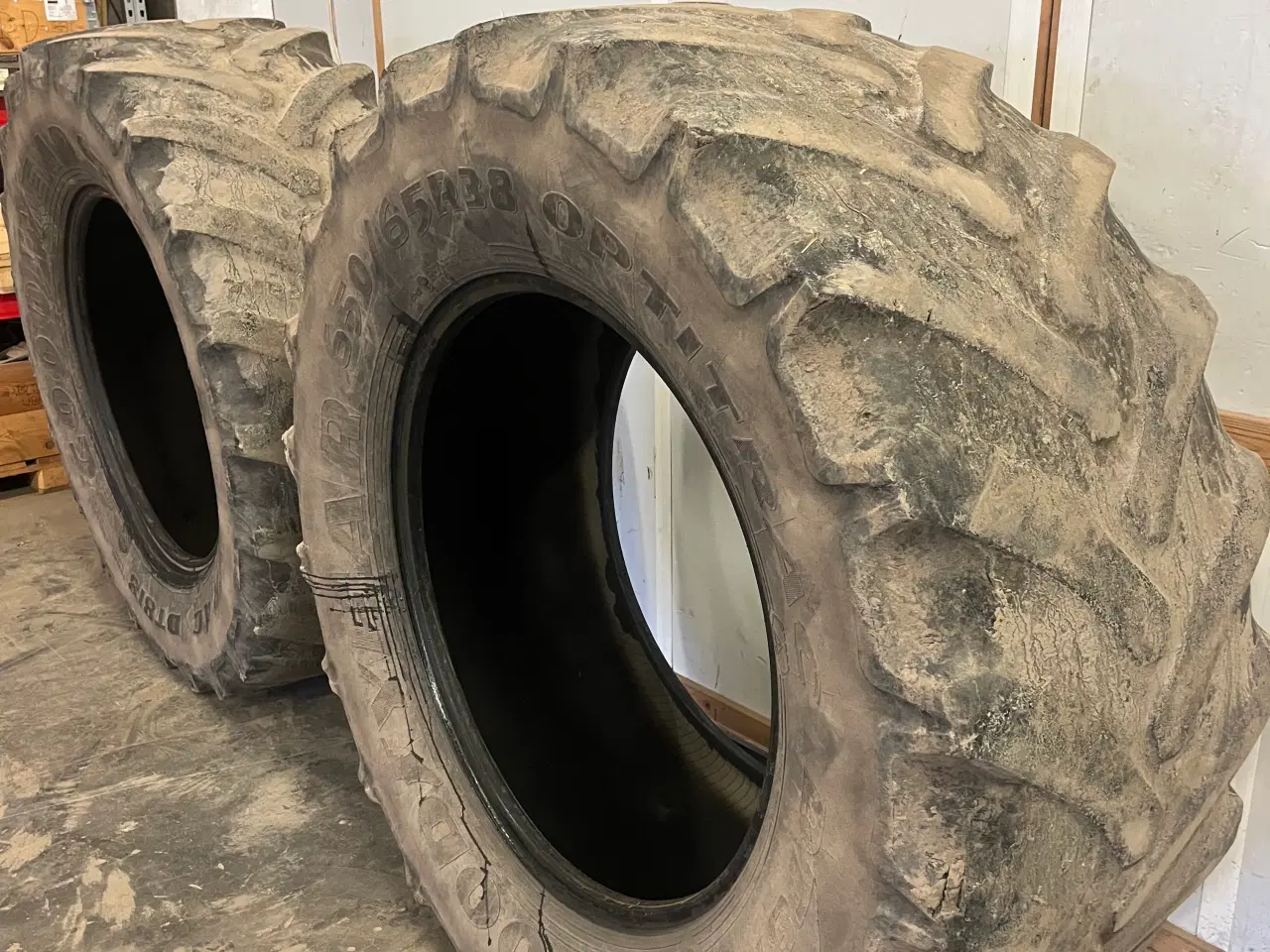 Billede 1 - Traktordæk 650/65R38 Goodyear