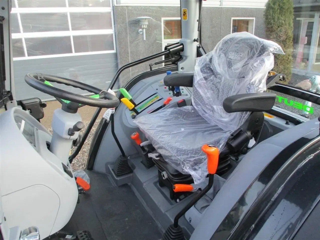 Billede 5 - Deutz-Fahr Agrofarm 115G with 30F+30R Hi-Lo and CreepGea