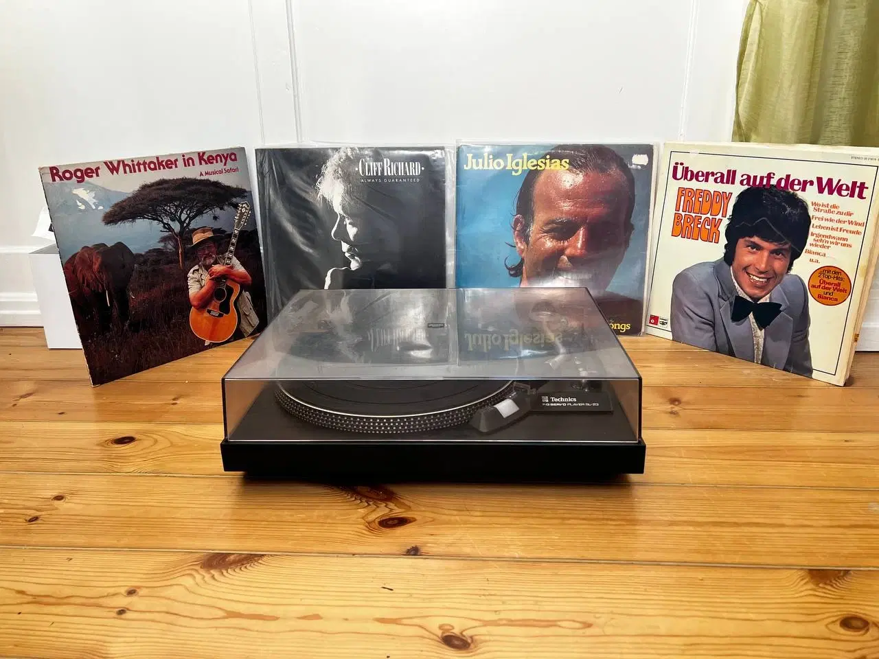 Billede 1 - Technics SL-32 Pladespiller m. Nye Dele + LP’er