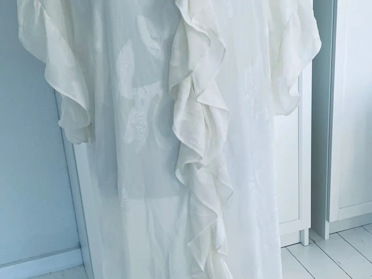 Billede 1 - Smuk kjole i god stand 