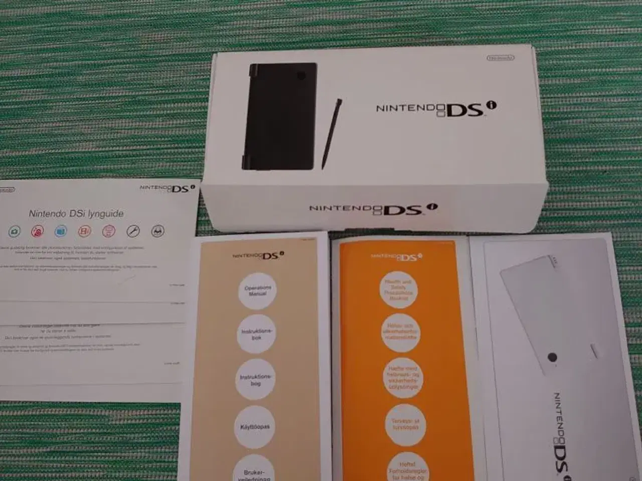 Billede 1 - DSI kasse med manueler sælges