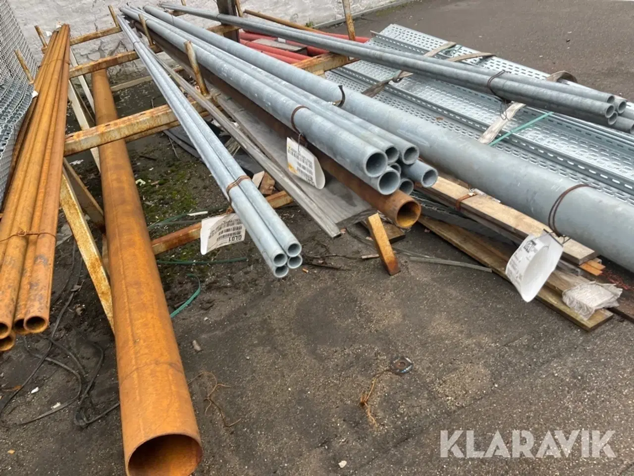 Billede 11 - Diverse rør, kabelbakker