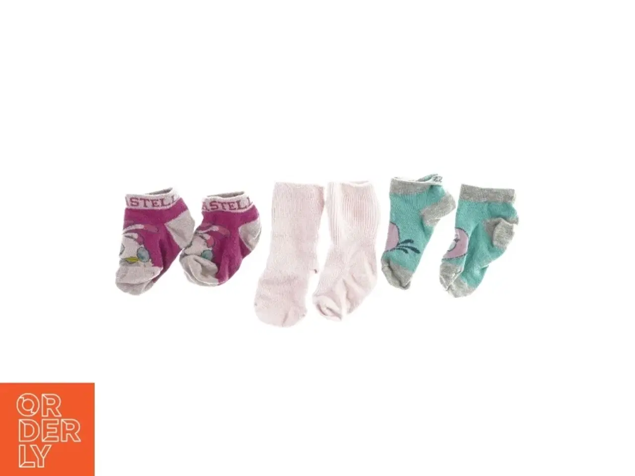Billede 1 - Babystrømper med forskelligt print fra Ukendt (str. ca. 17)