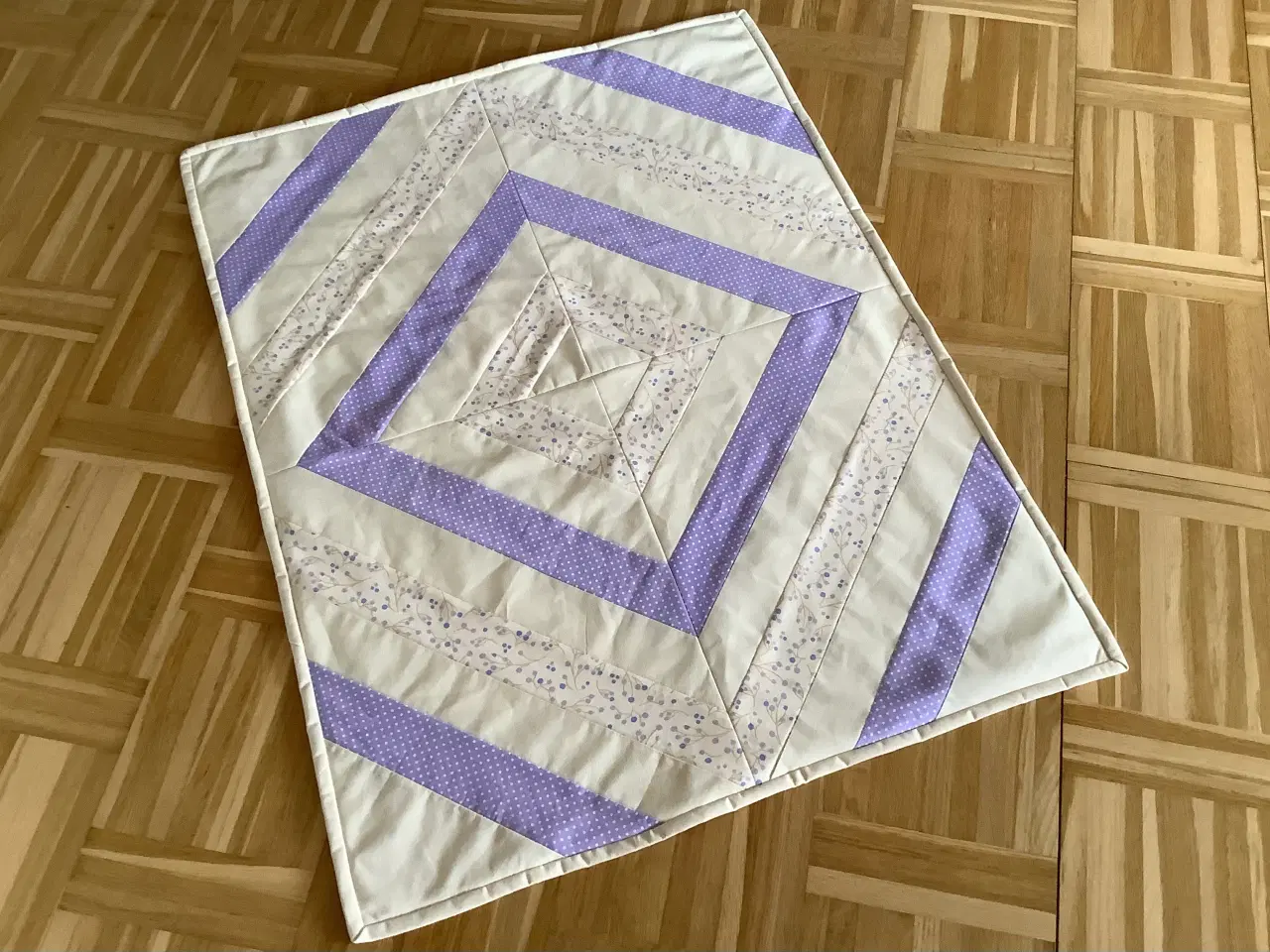 Billede 1 - Luksus Babytæppe med patchwork 