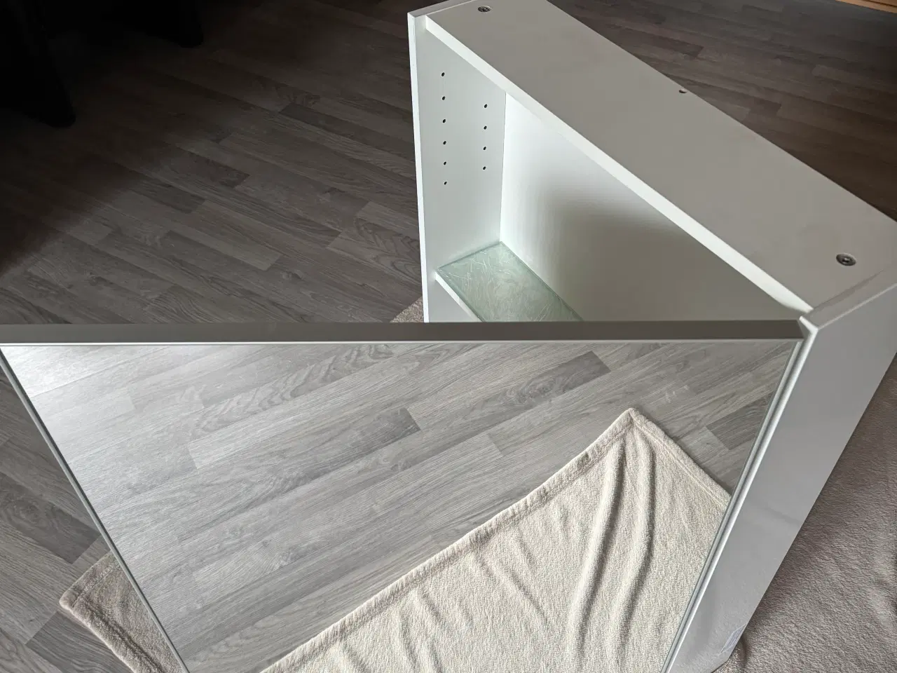 Billede 2 - Apotekerskab