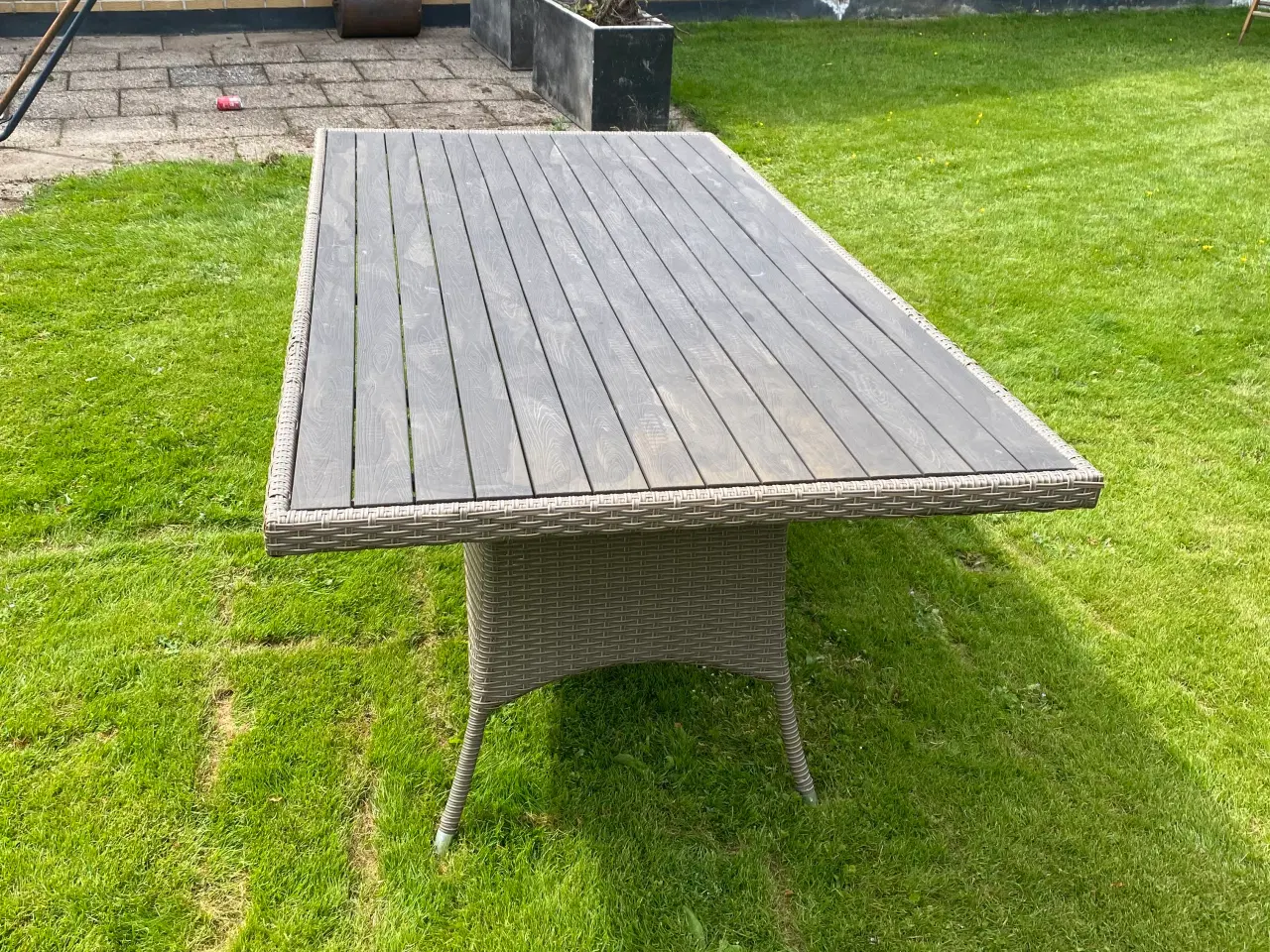 Billede 3 - Havebord 100 x 200 cm.