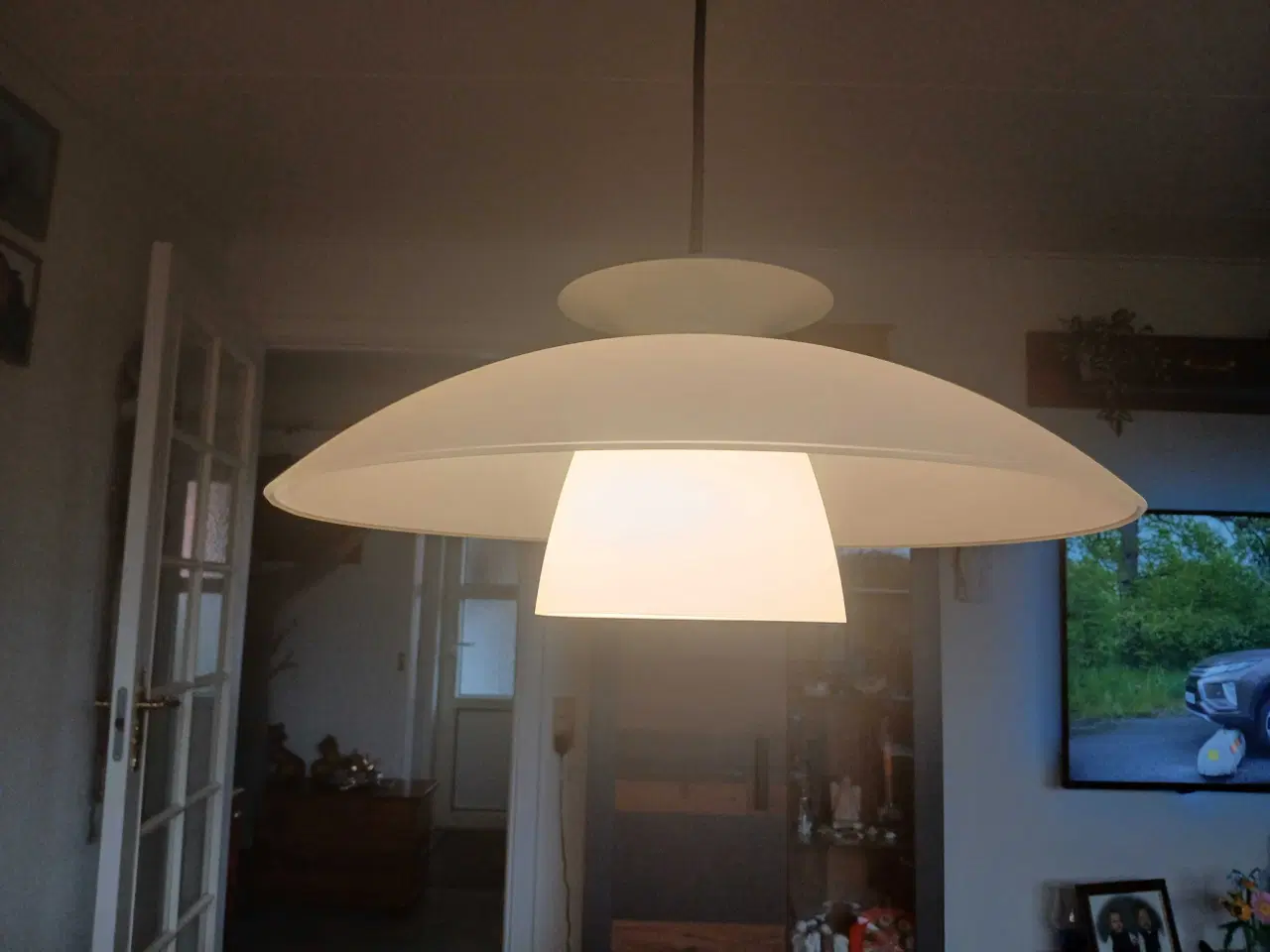Billede 2 -  Flot Glaslampe sælges