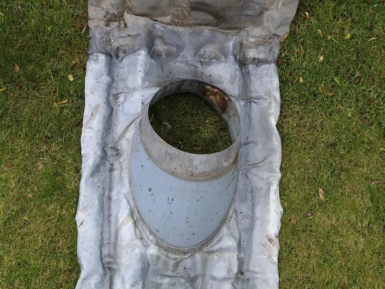 Billede 2 - Skorsten til tidligere træpillefyr