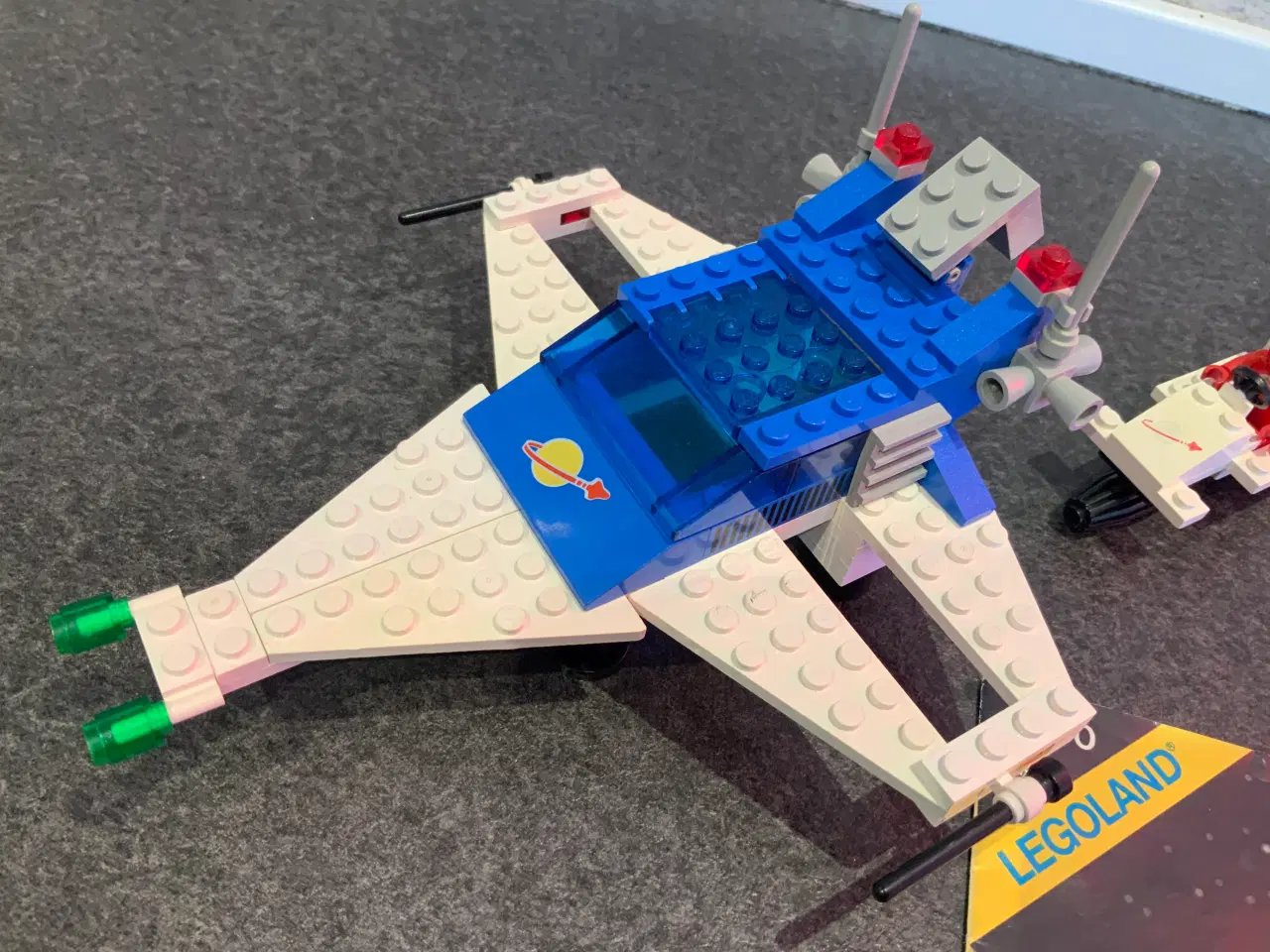 Billede 2 - Lego space 6890